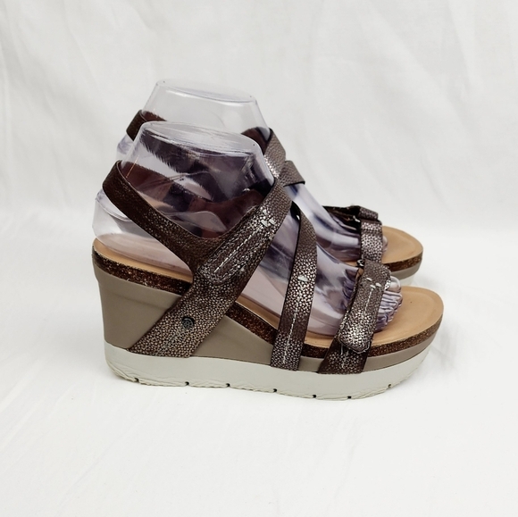 Crown Vintage Taka Gun metal grey Wedge Sandals - Picture 6 of 13
